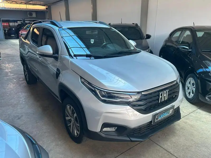 Fiat Strada Volcano 1.3 CD (Flex)