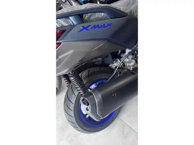 Yamaha XMax 250 Connected
