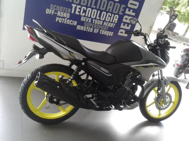 Moto Yamaha YBR 150 Factor 2025 DX