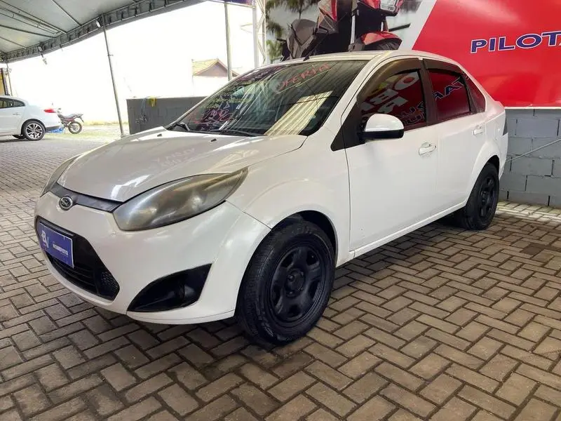 Ford Fiesta Sedan SE Plus 1.6 RoCam (Flex)