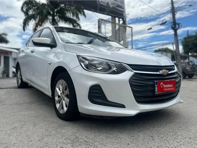 Carro Chevrolet Onix Plus 2022 1.0 LT Turbo (Flex)