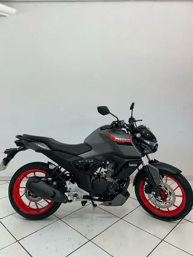 Moto Yamaha YS 150 Fazer 2025 UBS
