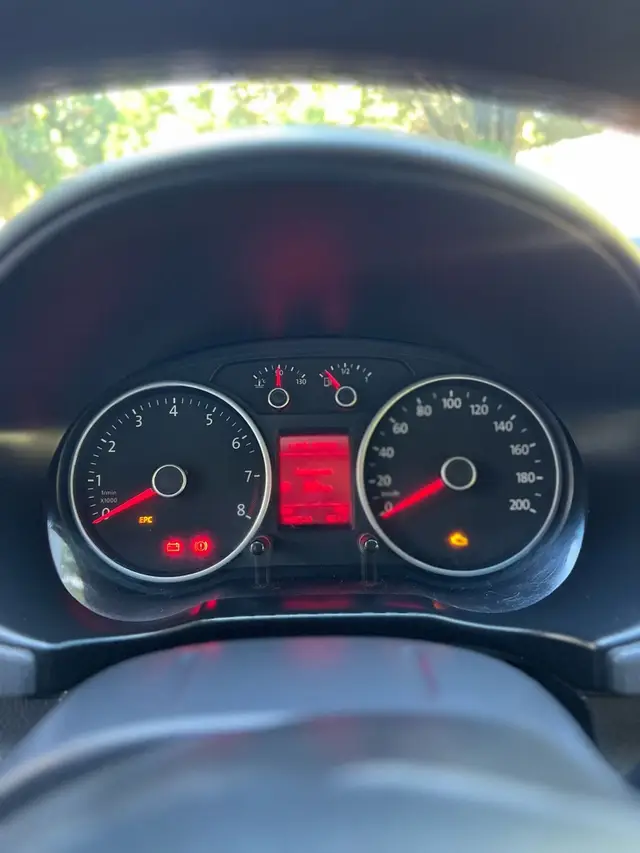 Carro Volkswagen Voyage 2013 1.0 TEC City (Flex)