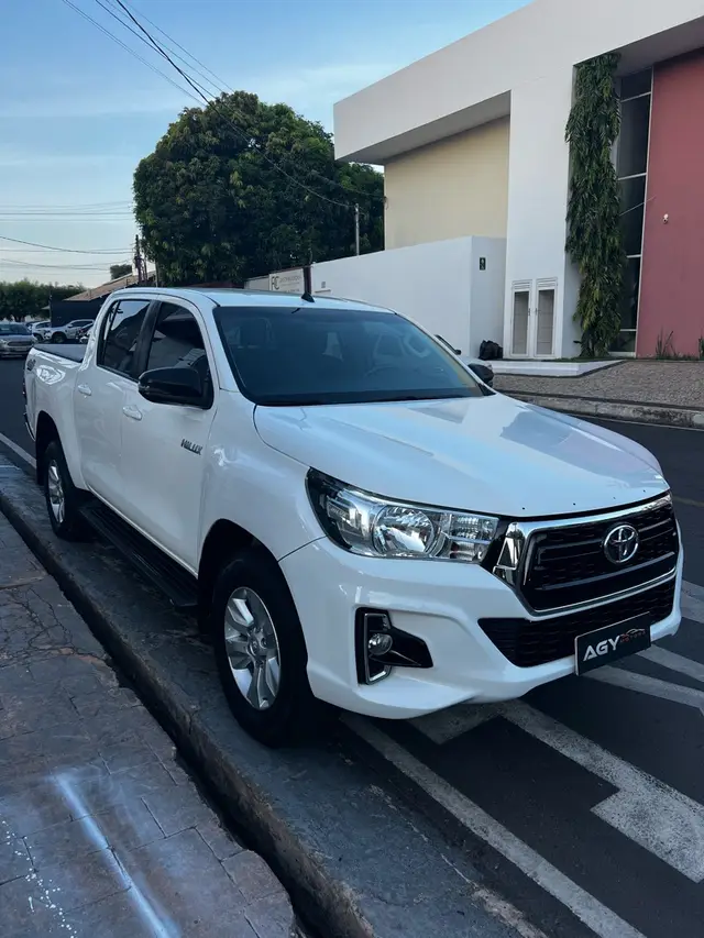 Carro Toyota Hilux Cabine Dupla 2019 Hilux 2.7 SRV CD 4x4 (Flex) (Aut)