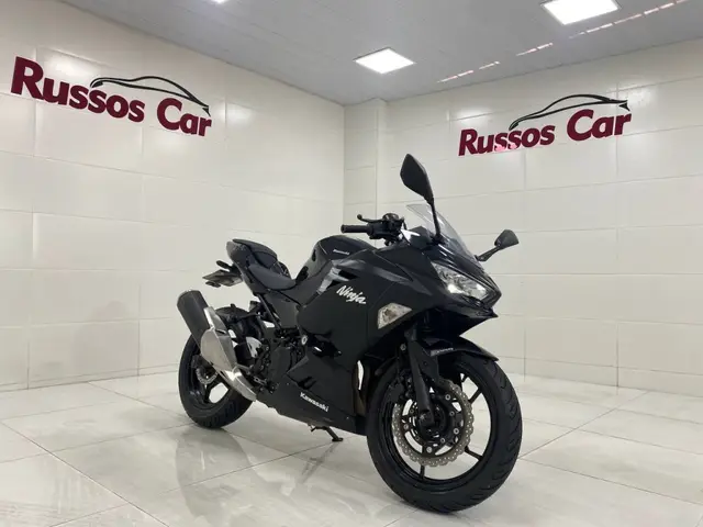 Carro Kawasaki Ninja 2021 400