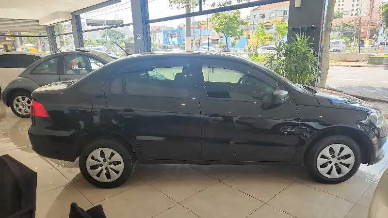 Volkswagen Voyage 1.6 Trendline (Flex)