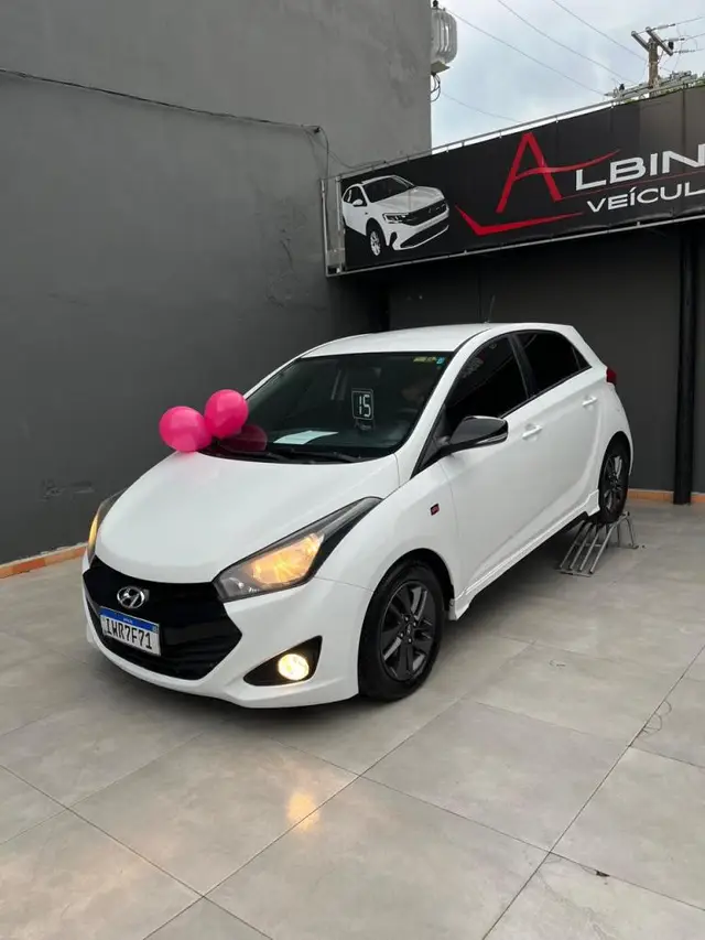 Carro Hyundai HB20 2015 Spicy 1.0 Flex (Mec.)