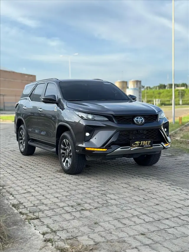 Carro Toyota SW4 2024 SRX Platinum 2.8 Turbodiesel 4x4 (Aut.) (7 Lugares)