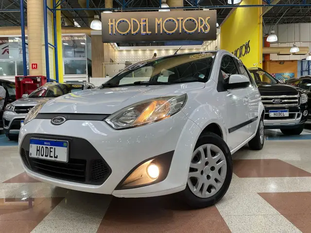 Carro Ford Fiesta Hatch 2014 SE Rocam 1.6 (Flex)