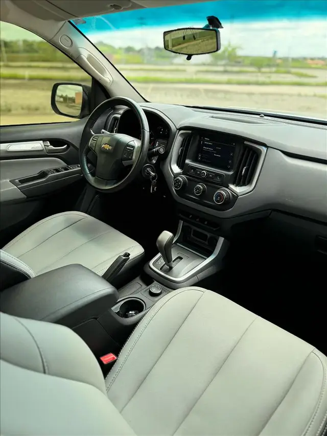 Carro Chevrolet S10 Cabine Dupla 2023 LT 2.8 Turbodiesel (Aut.)