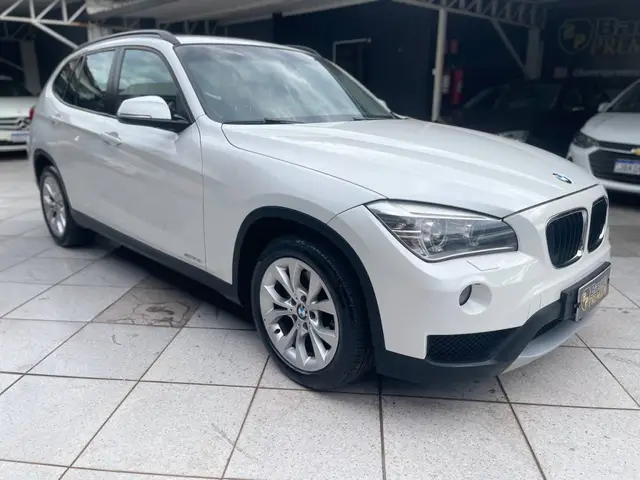 Carro BMW X1 2013 2.0 sDrive18i (aut)