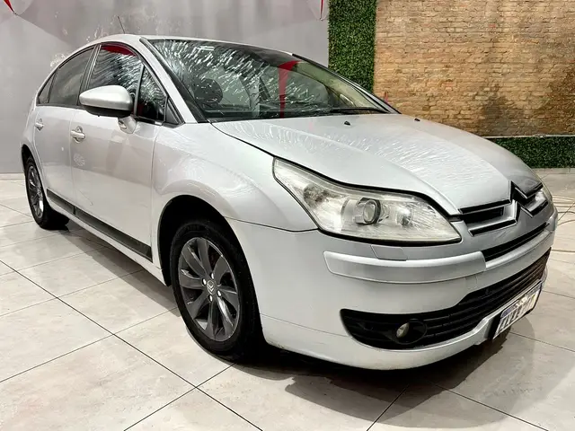 Carro Citroën C4 2011 Exclusive Sport 2.0 (Flex)