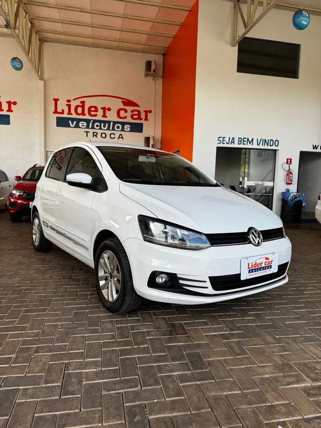 Carro Volkswagen Fox 2019 1.6 MSI Connect (Flex)