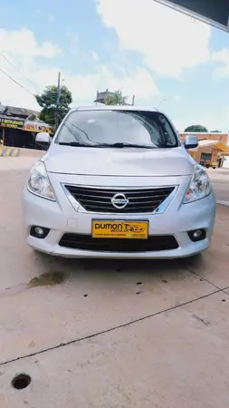 Carro Nissan Versa 2013 1.6 16V SL (Flex)