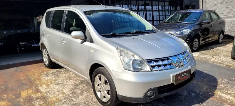 Nissan Livina SL 1.8 16V aut. (flex)