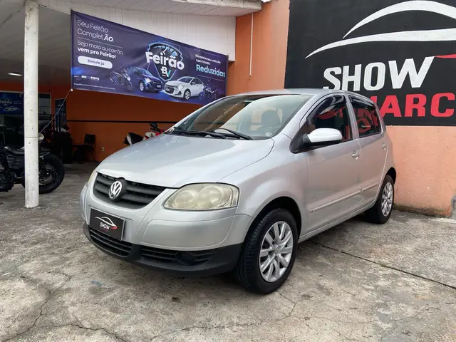 Carro Volkswagen Fox 2010 1.6 8V (Flex)