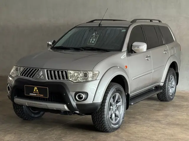Carro Mitsubishi Pajero Dakar 2012 3.2 HPE 4WD (aut)