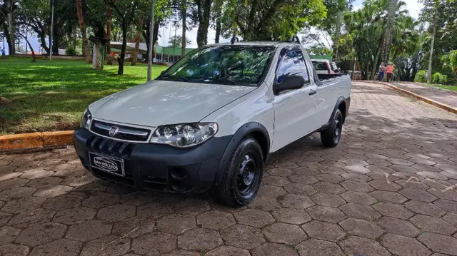 Carro Fiat Strada 2011 Fire 1.4 (Flex)