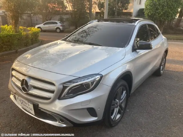 Carro Mercedes-Benz GLA 200 2016 GLA 200 1.6 Enduro