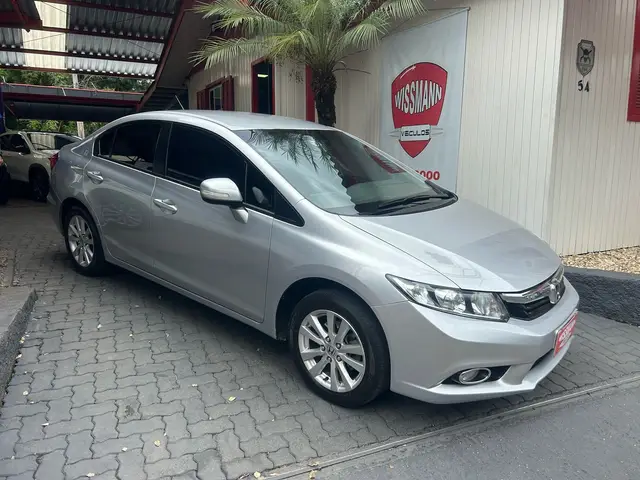Carro Honda Civic 2014 New  LXR 2.0 i-VTEC (Aut) (Flex)