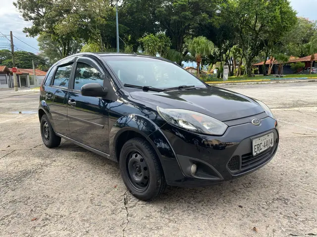 Carro Ford Fiesta Hatch 2011 1.0 (Flex)