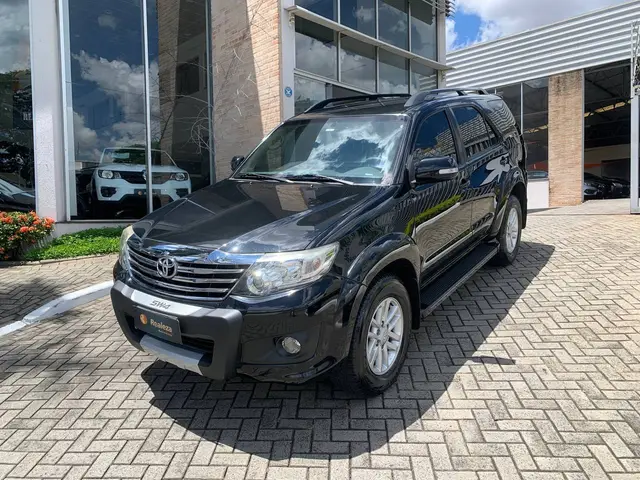 Carro Toyota Hilux SW4 2012 SR 4x2 2.7/ 2.7 Flex 16V Aut.