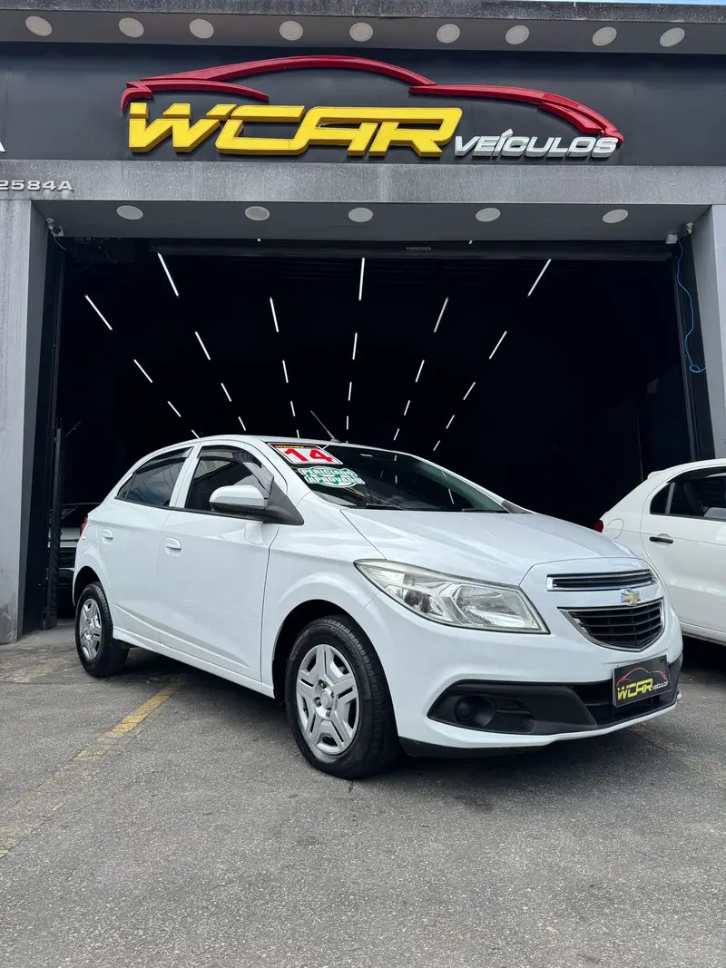 Chevrolet Onix 1.0 LT SPE/4