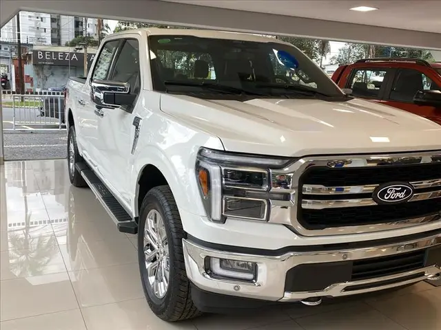 Carro Ford F-150 2024 Lariat 5.0 (Aut.)