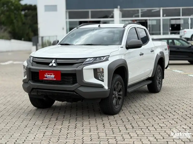Mitsubishi Triton GLS
