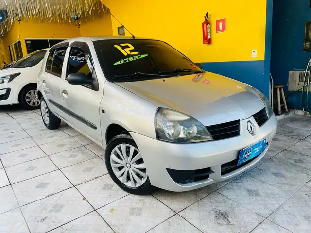Carro Renault Clio 2012 1.0 16V (flex) 4p