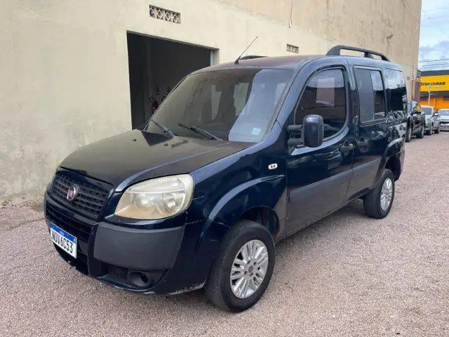 Carro Fiat Doblò 2011 ELX 1.4 8V (Flex)