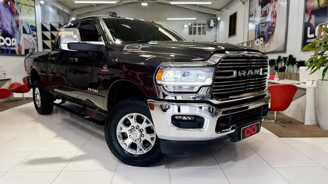 Carro RAM 2500 2023 Laramie 6.7 4X4