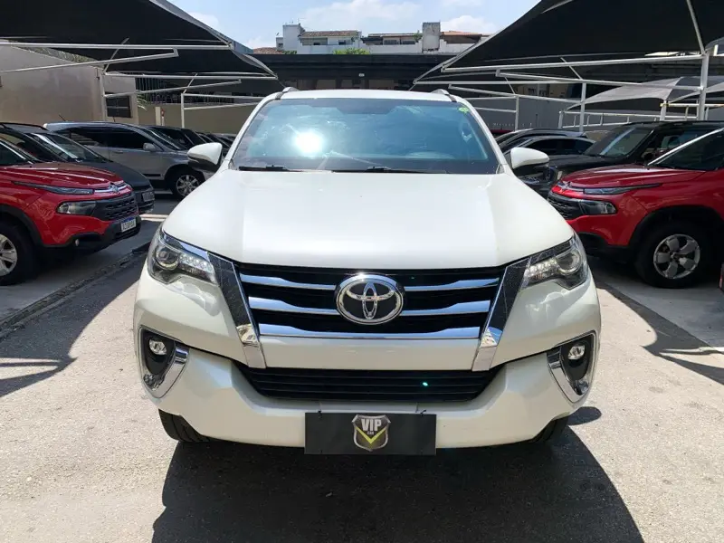 Toyota SW4 2.8 TDI SRX 7L 4x4 (Aut) (Diesel)