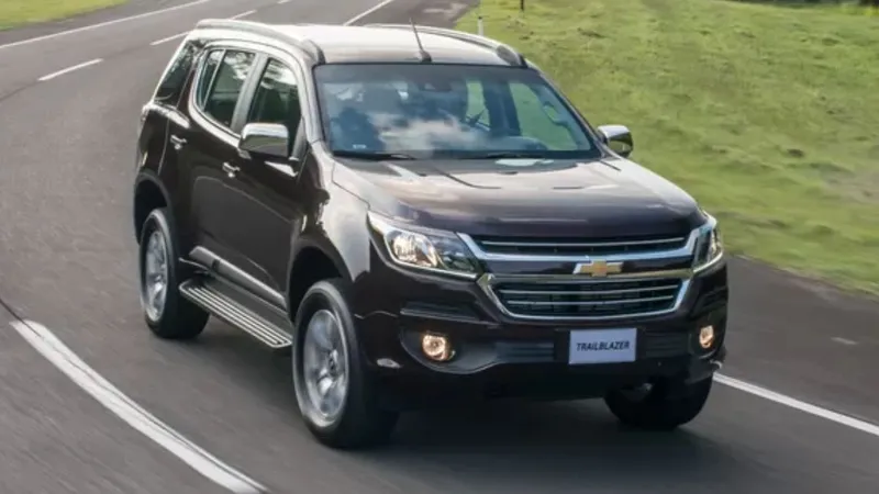 Chevrolet Trailblazer usado tem 7 lugares, motor de Camaro e preço de Onix