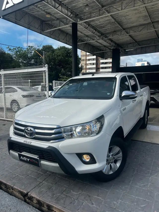 Carro Toyota Hilux Cabine Dupla 2016 Hilux 2.8 TDI SRV CD 4x4 (Aut)