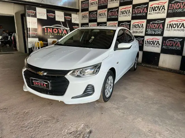 Carro Chevrolet Onix Plus 2020 1.0 LT (Flex)