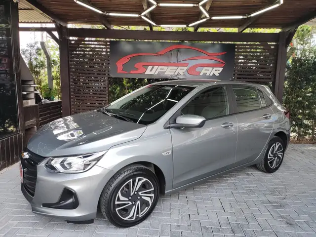 Carro Chevrolet Onix 2024 LT 1.0