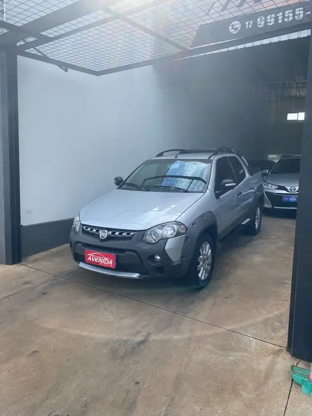 Carro Fiat Strada 2015 Adventure 1.8 16V (Flex) (Cabine Dupla)