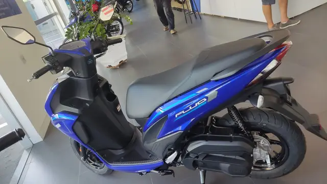 Moto Yamaha Fluo 2026 Hybrid Connected