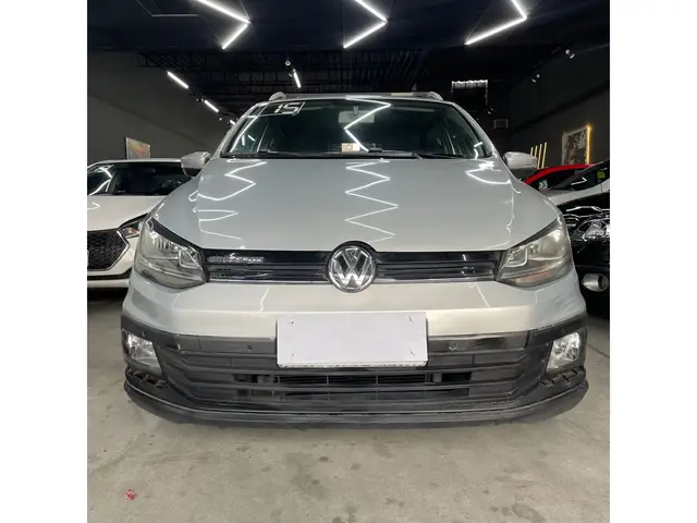 Carro Volkswagen CrossFox 2015 1.6 16v MSI (Flex)
