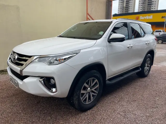 Carro Toyota SW4 2019 2.7 SRV 7L 4x2 (Aut) (Flex)