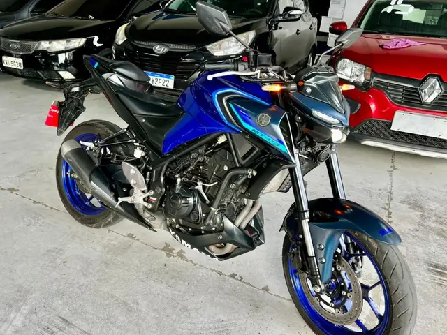 Carro Yamaha MT-03 2023 ABS