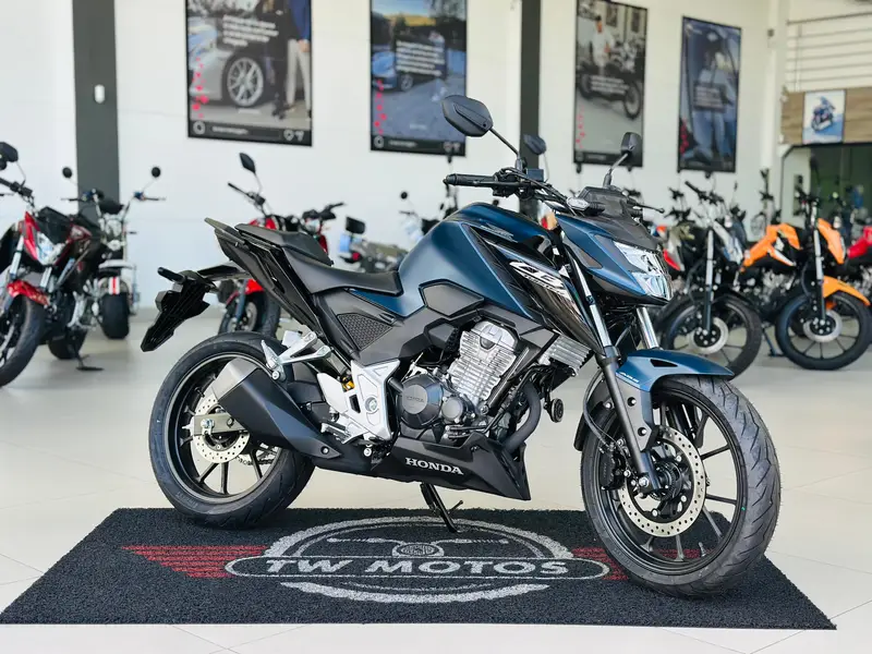 Honda CB 300F Twister (ABS)