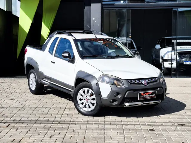 Carro Fiat Strada 2016 Adv. Ext./ Ext.1.8 LOCKER Flex CE