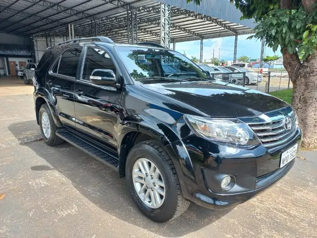 Carro Toyota SW4 2015 SR 4x2 2.7/ 2.7 Flex 16V Aut.