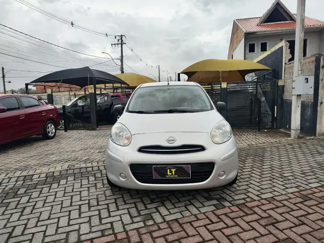 Carro Nissan March 2012 1.0 16V (Flex)