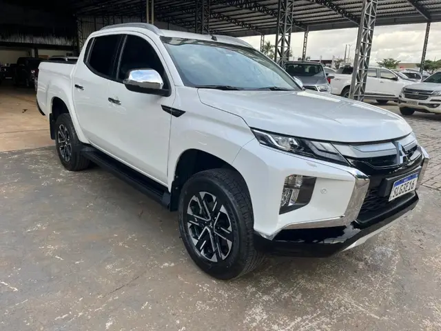 Carro Mitsubishi L200 Triton Sport 2024 HPE-S 2.4