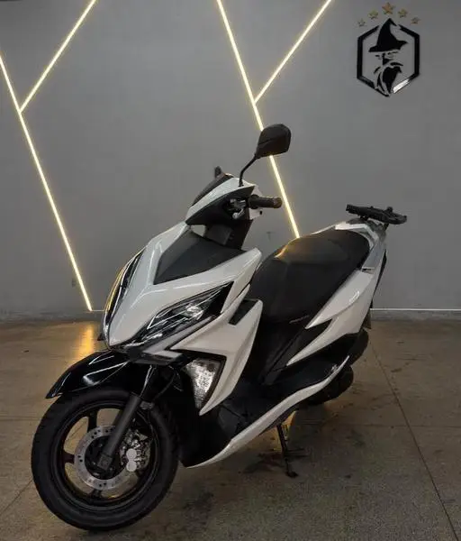 Honda Elite 125 CBS