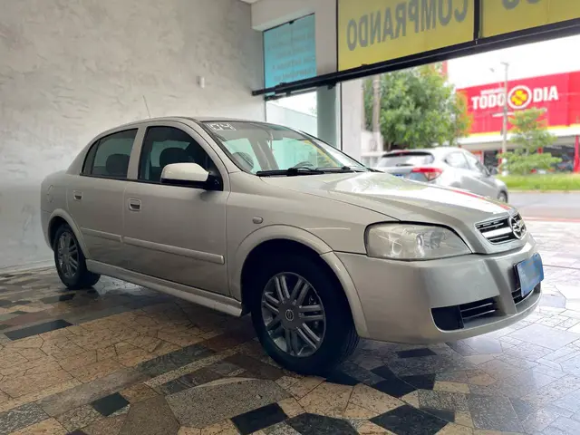 Carro Chevrolet Astra Sedan 2004 1.8 8V