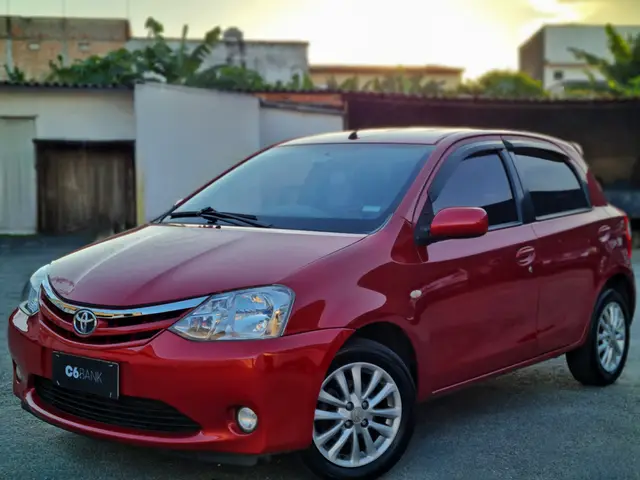 Carro Toyota Etios 2013 XLS 1.5 (Flex)
